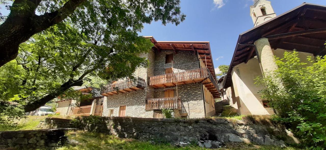 Ferienwohnung La Casa Del Gigante Frassino Acceglio Exterior foto